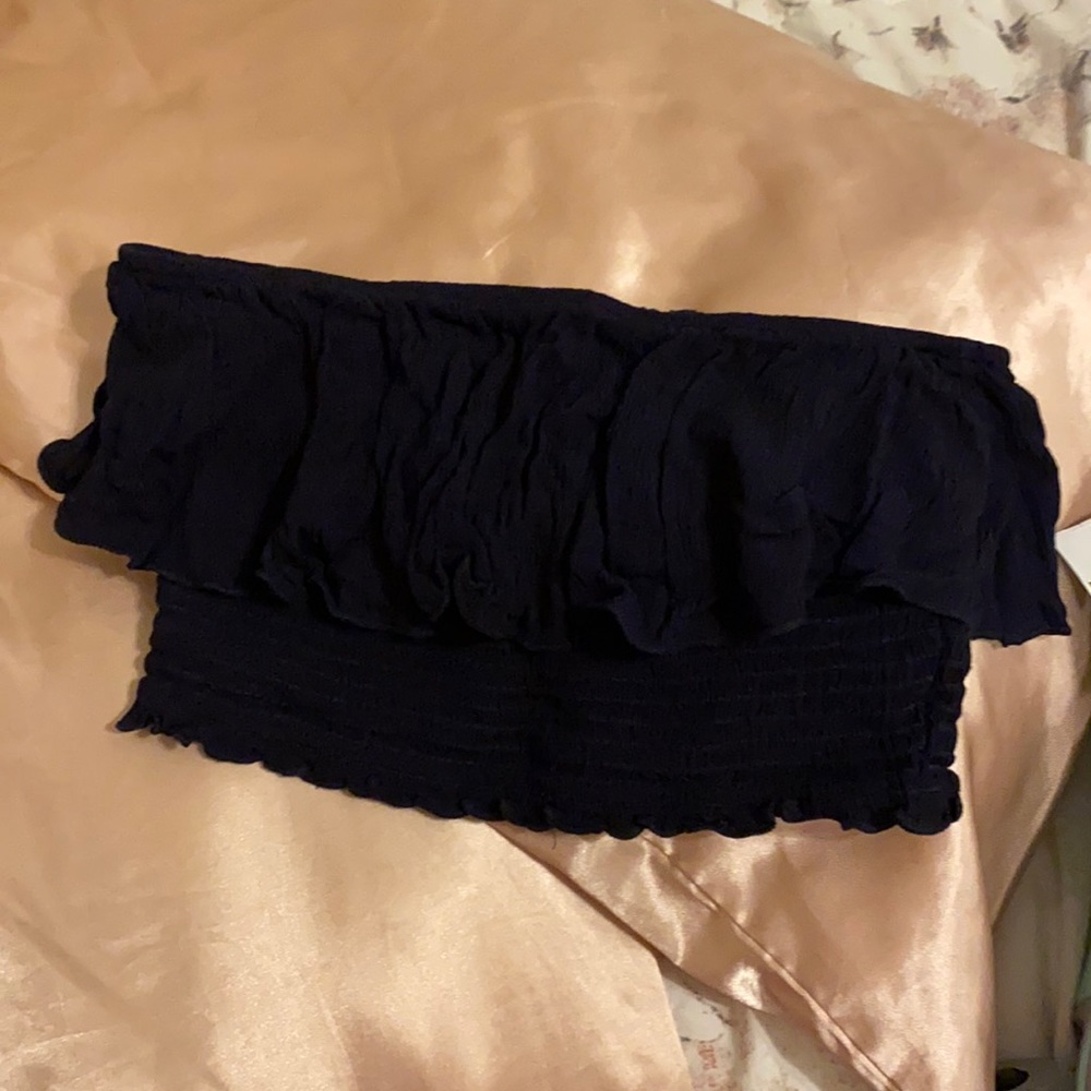 Forever 21 Navy blue sleeveless crop top